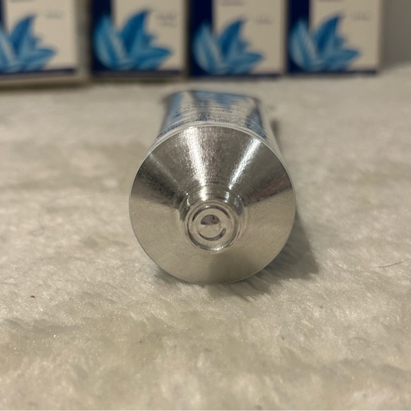 PHYTODÉFRISSANT FOR UNRULY HAIR - Picture 4 of 8